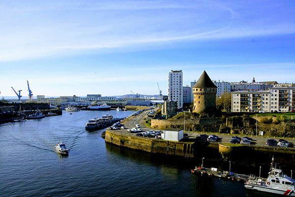 Un délai d’intervention rapide à Brest et dans le Finistère : chauffage, électricité et plomberie (installation, dépannage et entretien) Un délai d’intervention rapide à Brest et dans le Finistère : chauffage, électricité et plomberie (installation, dépannage et entretien)